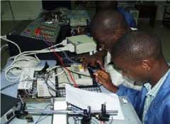 メカトロ教育導入実績セネガルー新興技術研究所のメカトロニクス・自動化設備・技術教育－